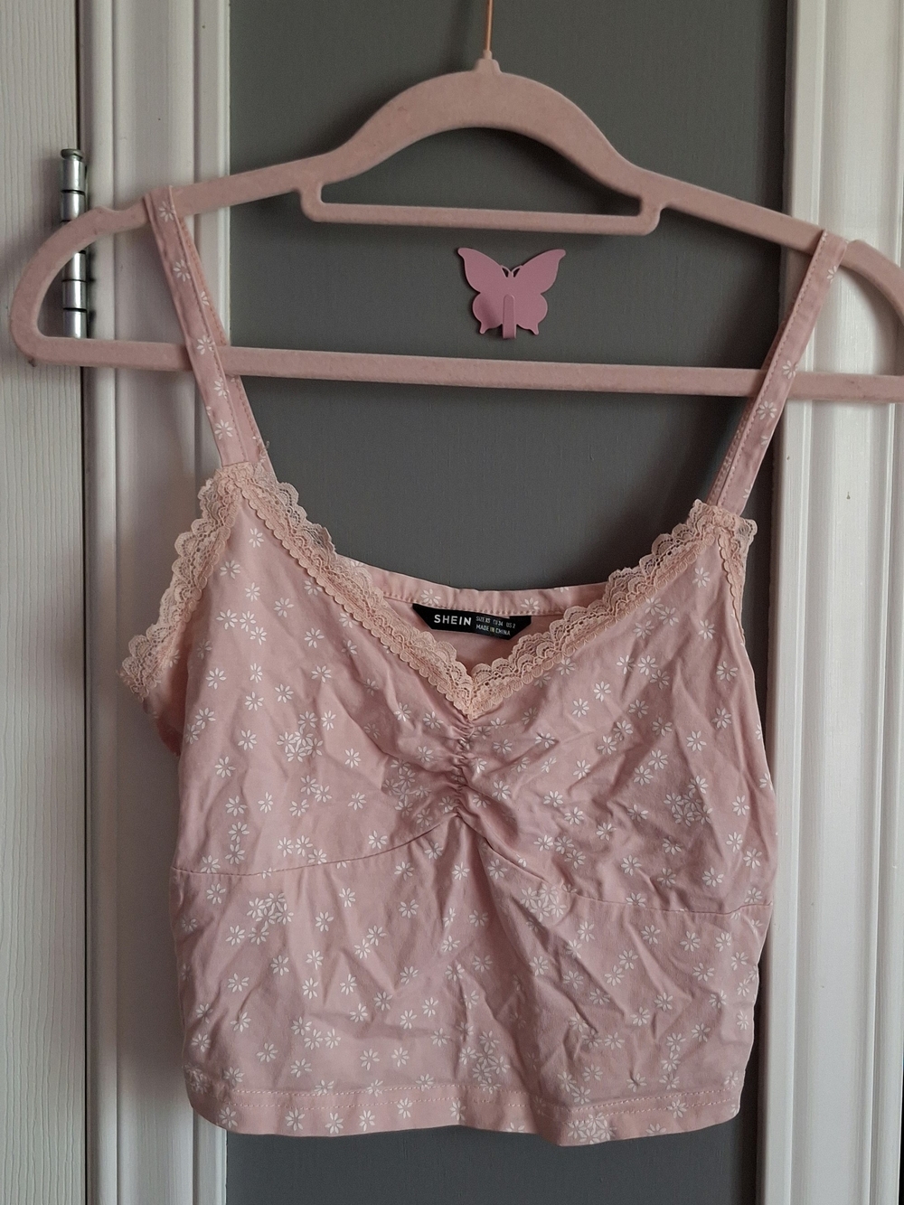 SHEIN Pink Lace-Trim Floral Cami Top